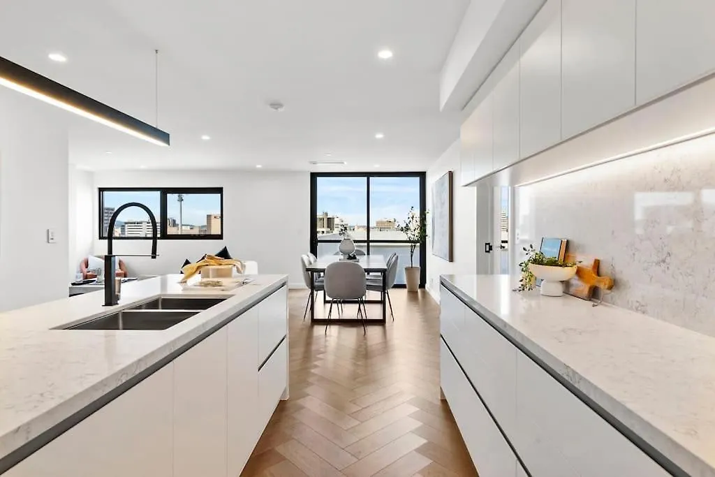 Hobart Cbd Roof Top Penthouse