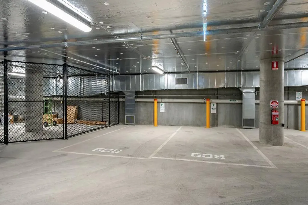 Hobart Cbd Roof Top Penthouse Apartment